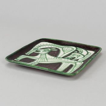 Guido Gambone, a stoneware dish, Italy, 1950's.