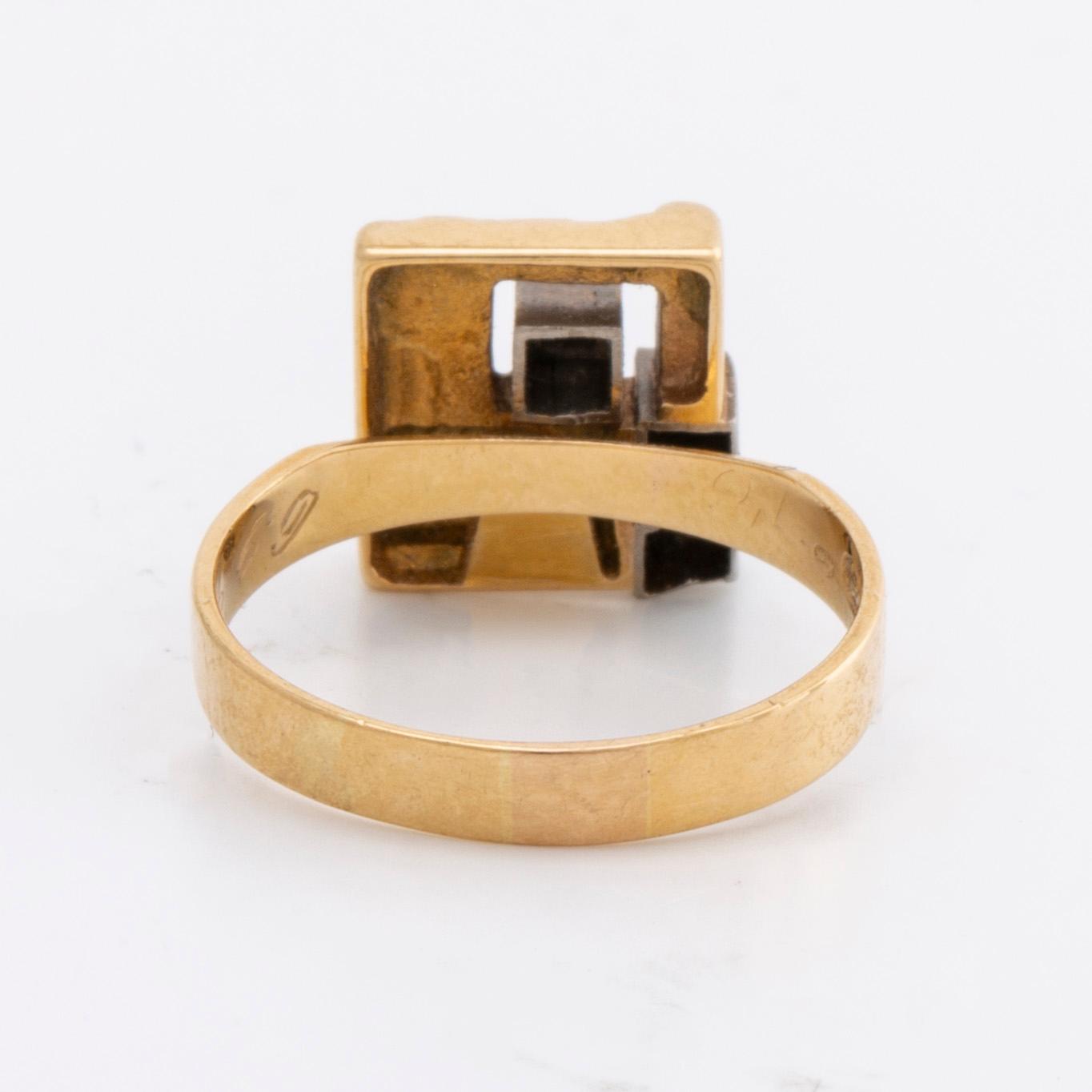 LAPPONIA RING 18k gold w 3 baguette-cut diamonds approx 0,10 ct in total.