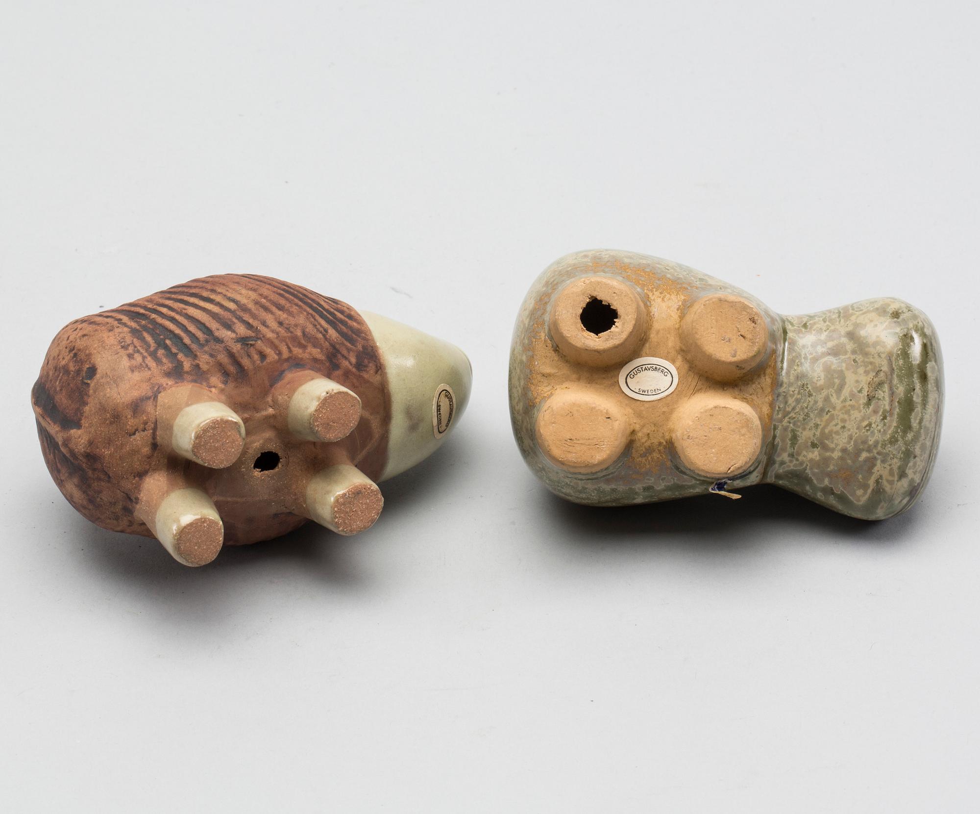 FIGURINER, 2 st, stengods, Lisa Larson, "Menageri" Gustavsberg.