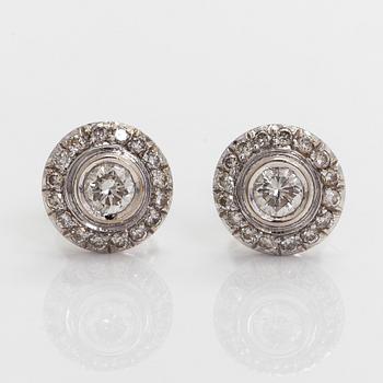Earrings, brilliant cut diamonds, 18K white gold.
