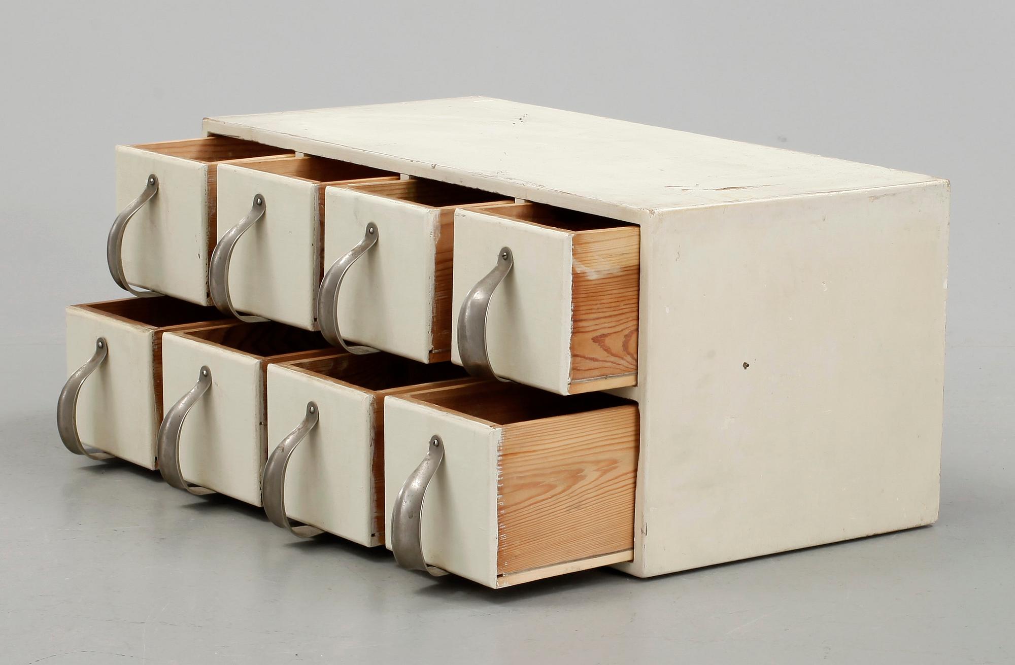 KRYDDMÅTT, 1900-talets mitt.