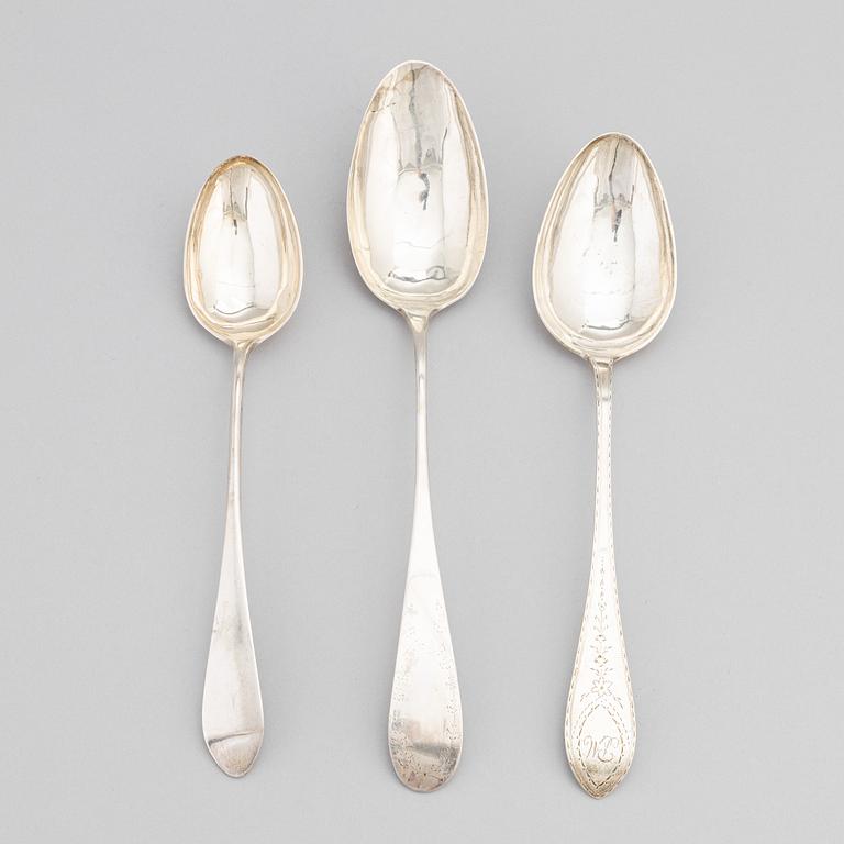 Three Danish silver serving spoon, Assay Master Mark of Frederik Fabritius (1787-1823).