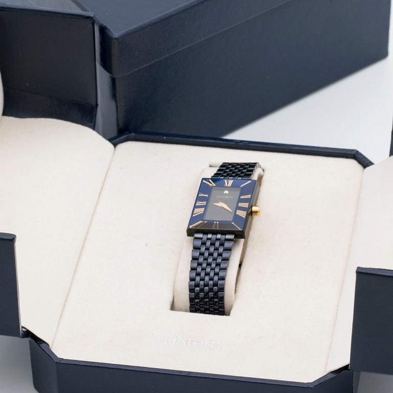 WRISTWATCH, H Stern, Sapphire collection, 19 x 25 mm, ceramik bracelet, original box, case and certificate.