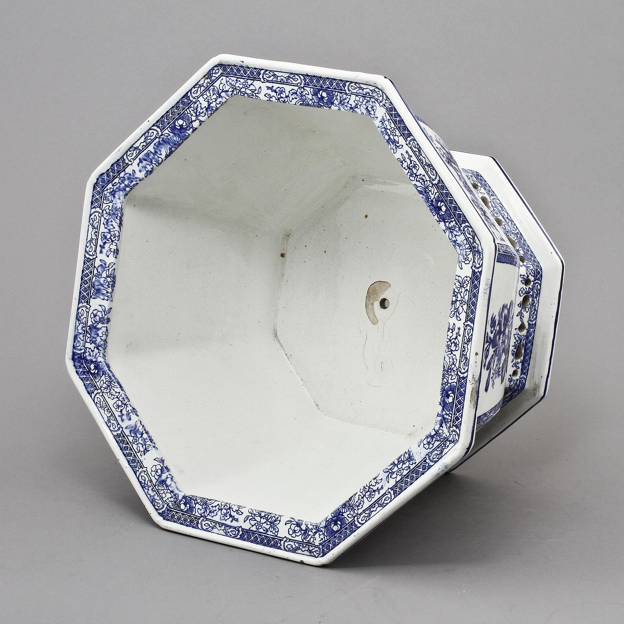 YTTERFODER,2 st, flintgods, Gustavsberg, sekelskiftet 1900.