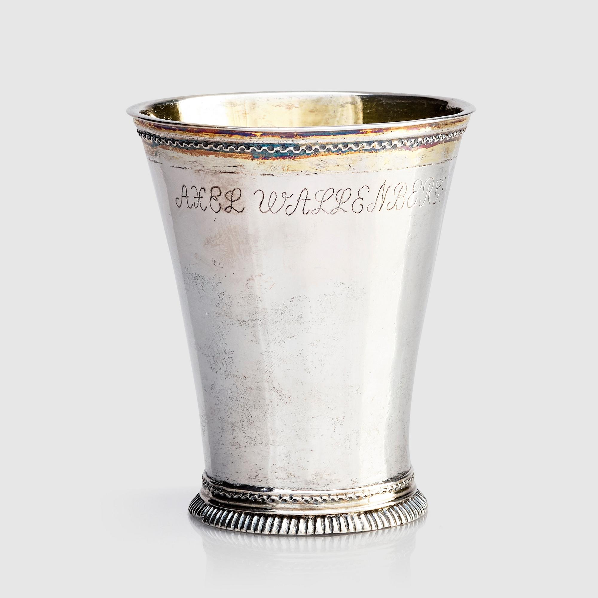 Petter Lund, bägare, delvis förgyllt silver, Nyköping 1728.