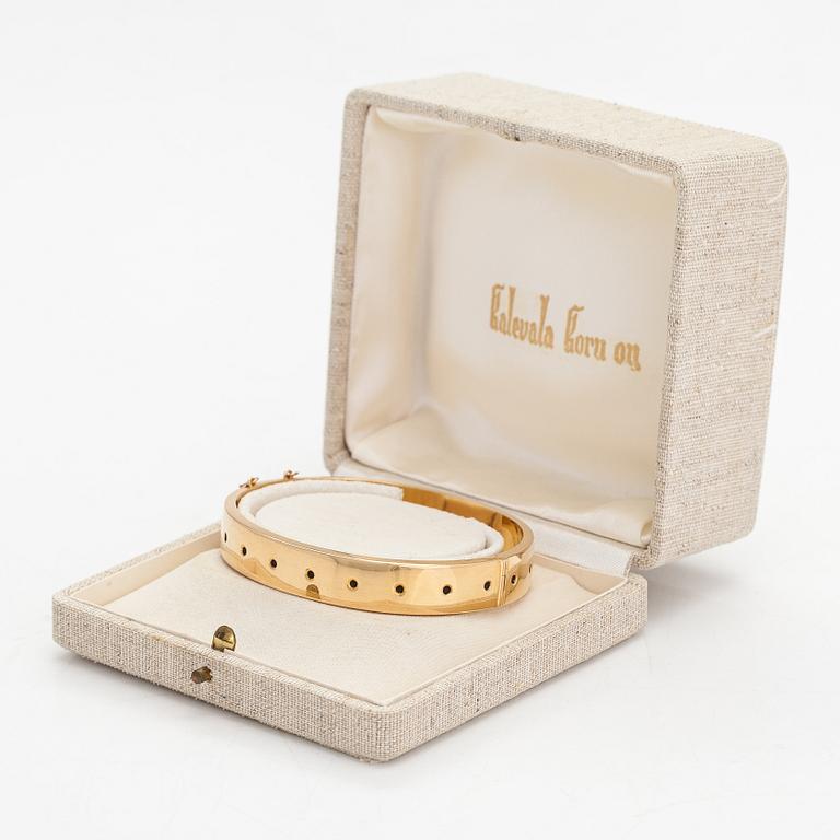 Kirsti Ilvessalo, An 18K gold and enamel bracelet. Westerback/Kalevala Koru, Helsinki 1959.