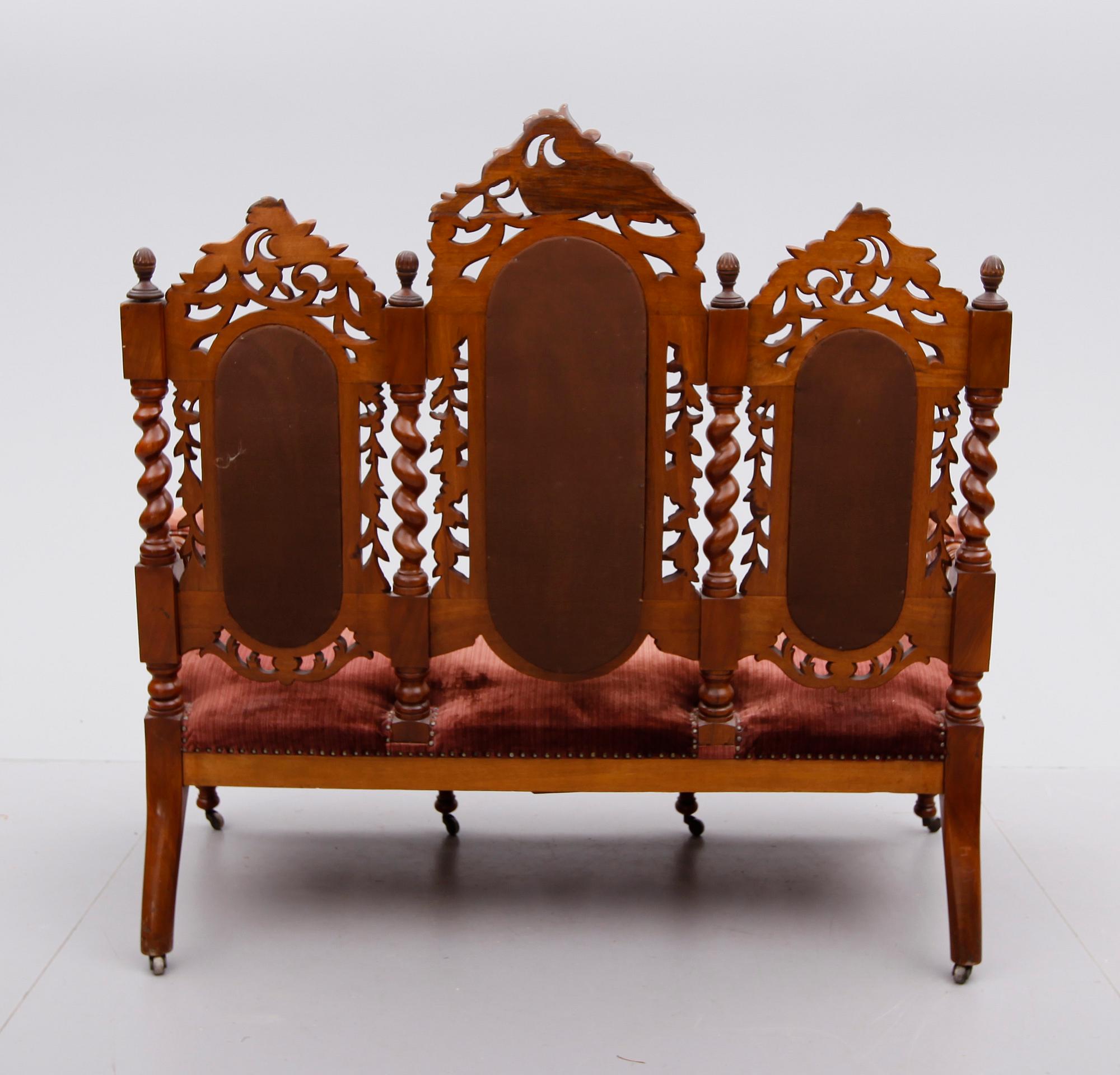SOFFA, sekelskiftet 1900.