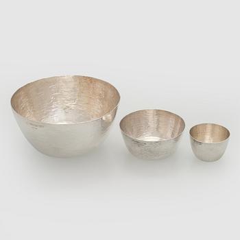 Tapio Wirkkala, A set of five silver bowls, Kultakeskus, Hämeenlinna 1970, 1971, 1978, 1979 and 2006.