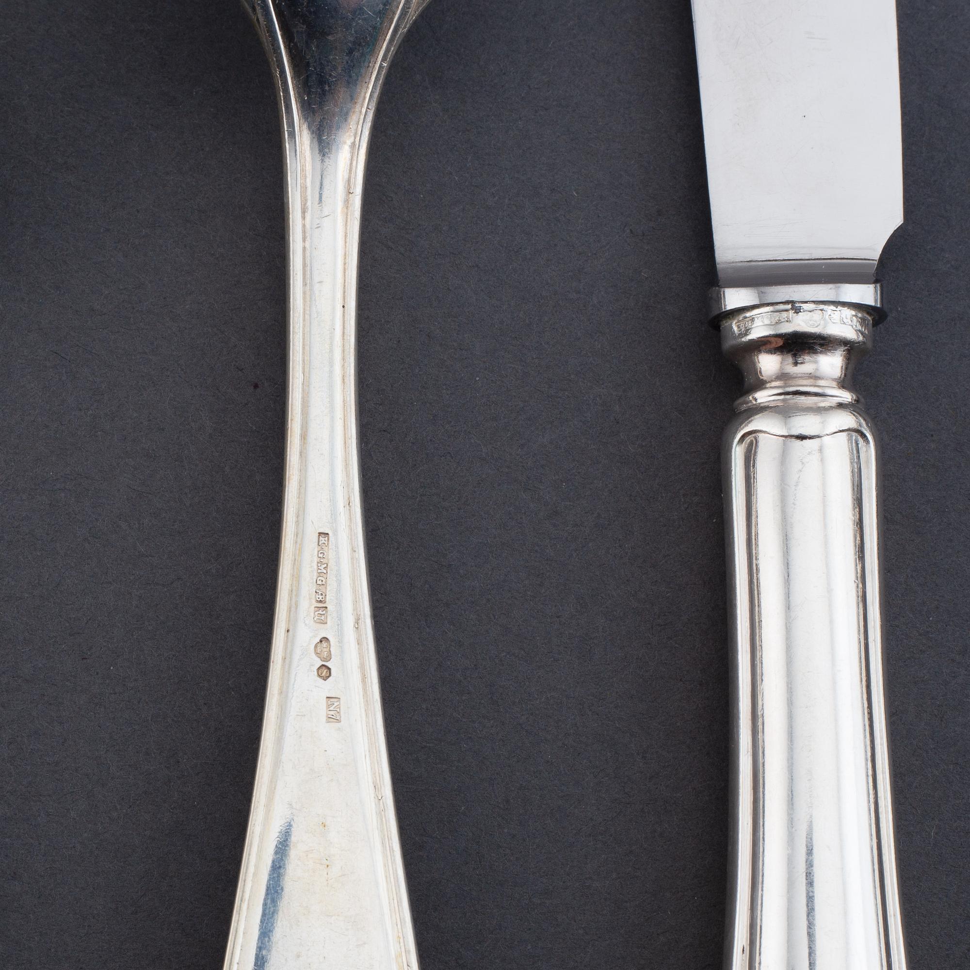 KG Markströms, bestickservis, 84 delar, silver, modell svensk spets, Uppsala 1915.