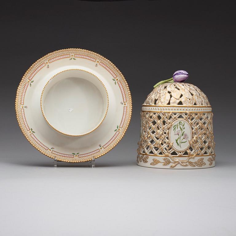 A Royal Copenhagen 'Flora Danica' ice-bell, 20th Century.