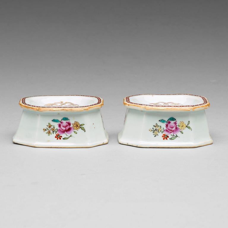 A pair of famille rose salts, Qing dynasty, Qianlong (1736-95).