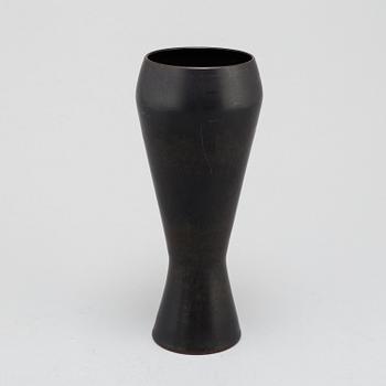 CARL-HARRY STÅLHANE, a stoneware vase, from Rörstrand, 1950/60s.