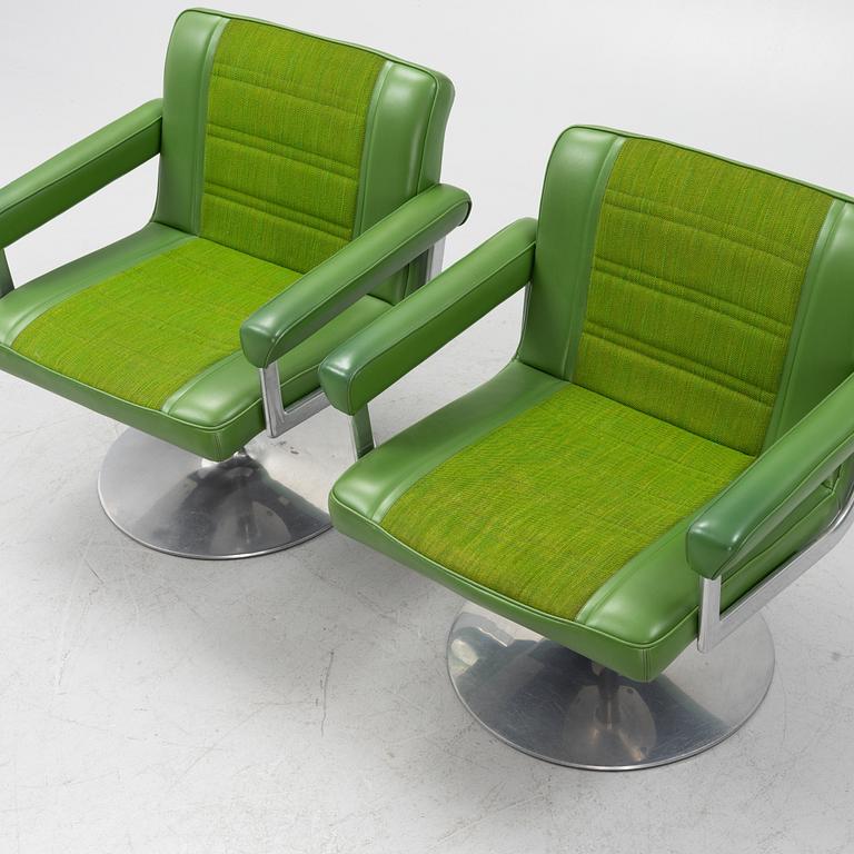 Esko Pajamies, fåtöljer, ett par, "Silver Wing", Asko 1970-tal.