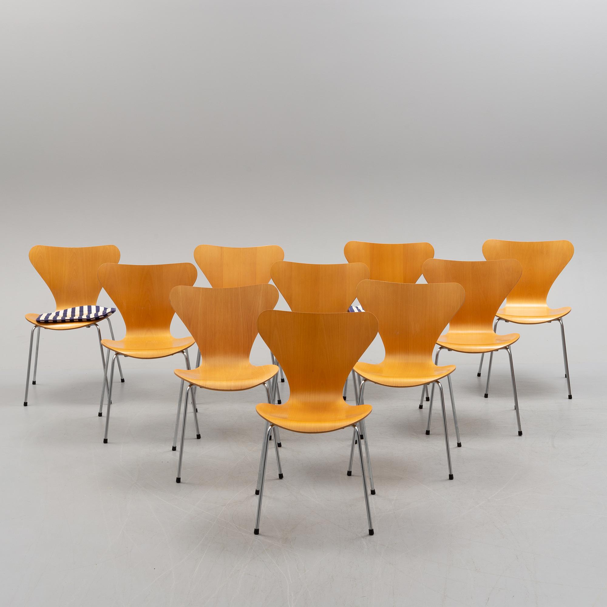 Ten 'Sjuan' chairs by Arne Jacobson for Fritz Hansen, Denmark, later part of the 20th century.