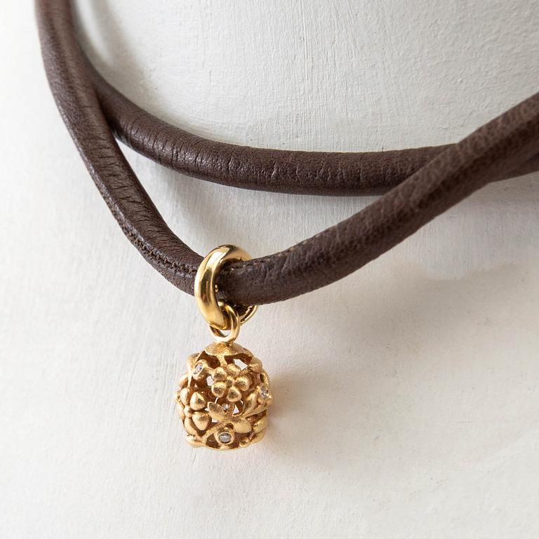 Ole Lynggaard, hänge, 18K guld med briljantslipade diamanter, "Sweet drops".