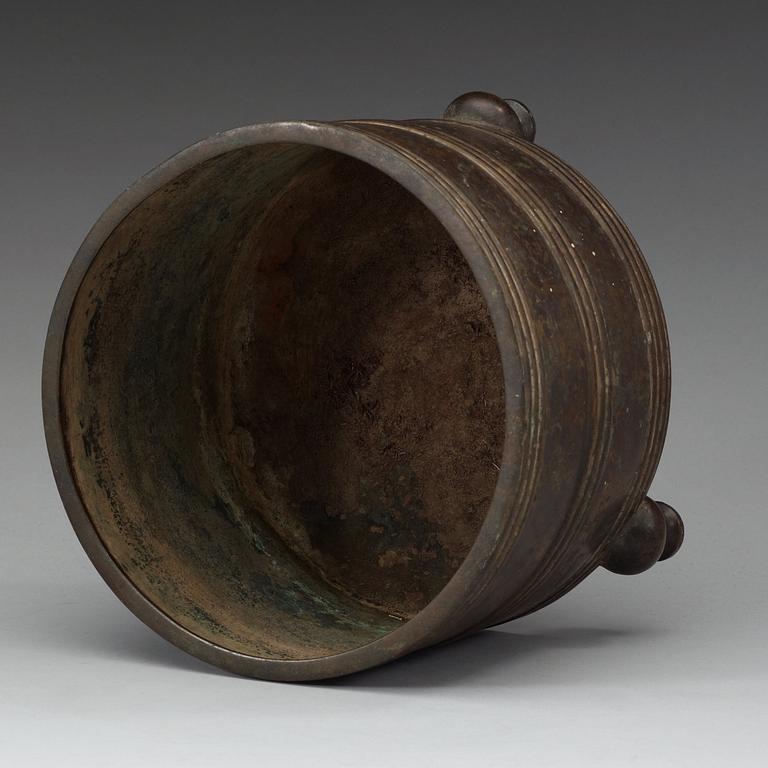 RÖKELSEKAR, brons. Ming dynastin (1368-1644), med Xuande sex karaktärers märke.