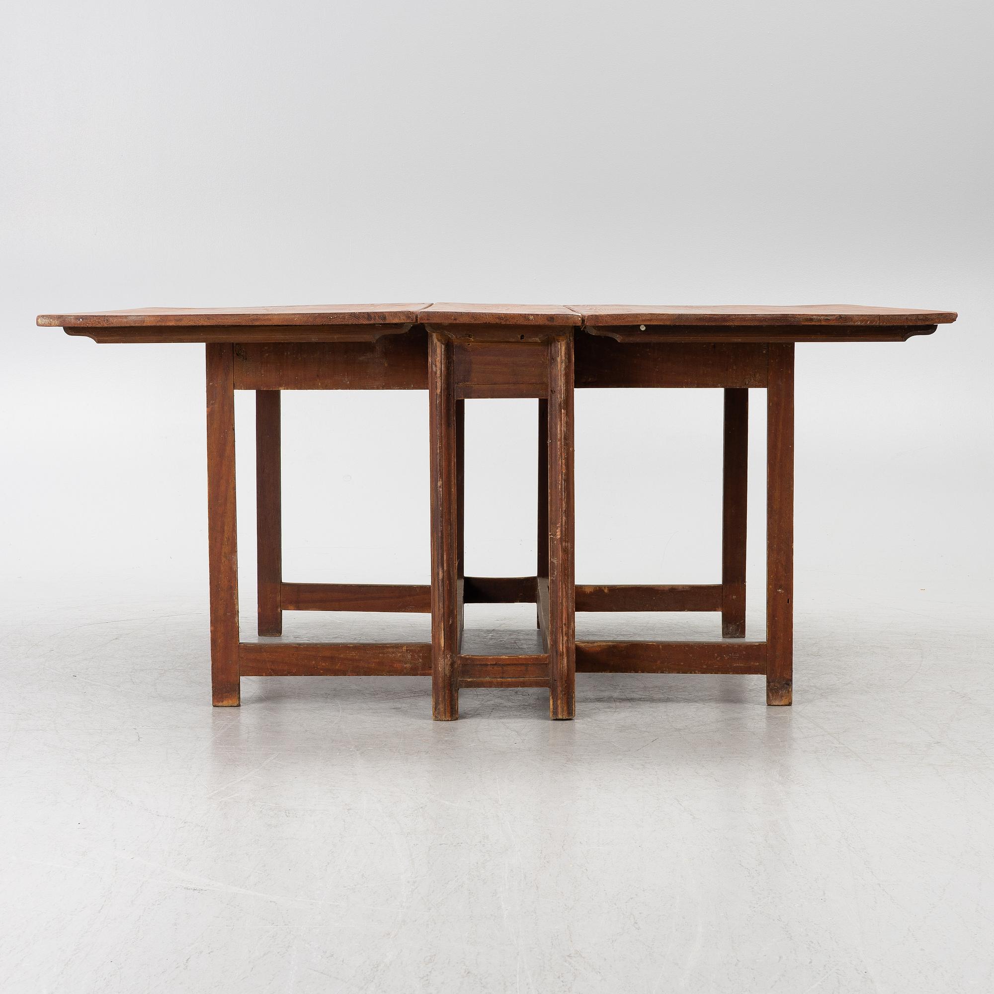 Drop-leaf table, 19th century.