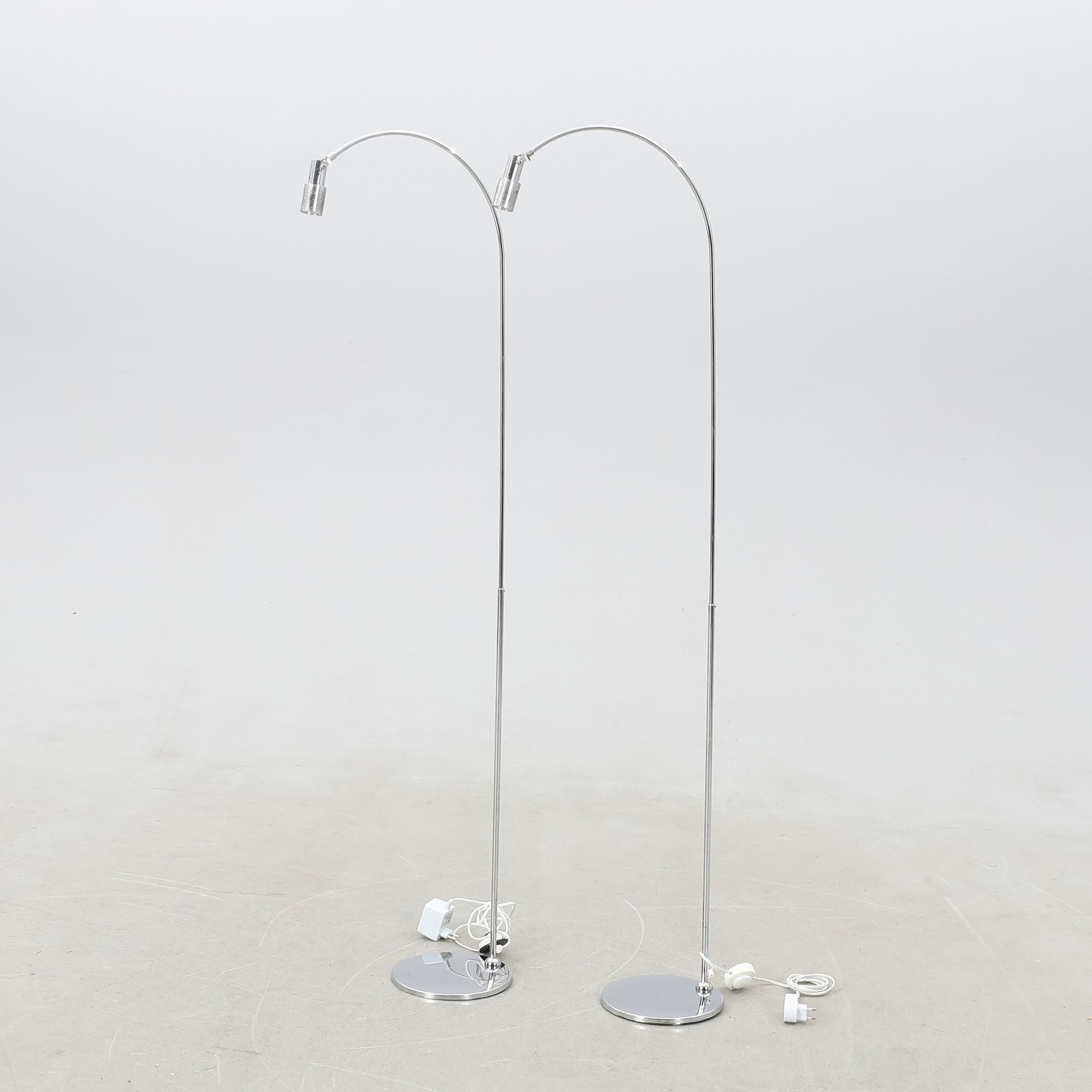 Golvlampor ett par Öia belysning 2000-tal.