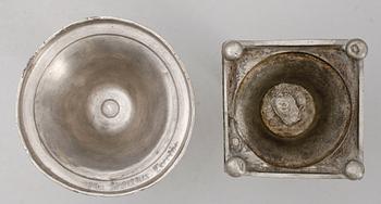 LJUSSTAKAR, 2 st, tenn, 1 av Nils Eric Justelius, Eksjö 1831.