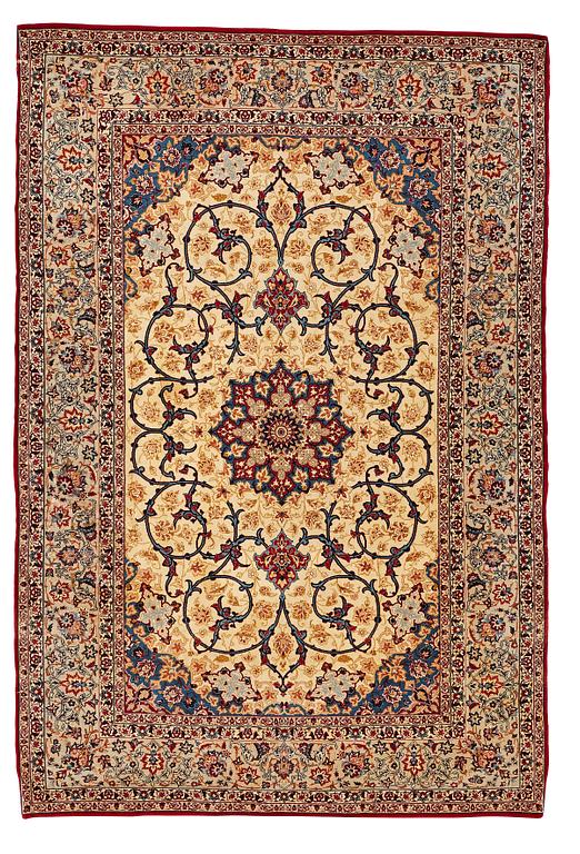 Matta, old Isfahan, signerad, ca 217,5 x 176,5 cm.