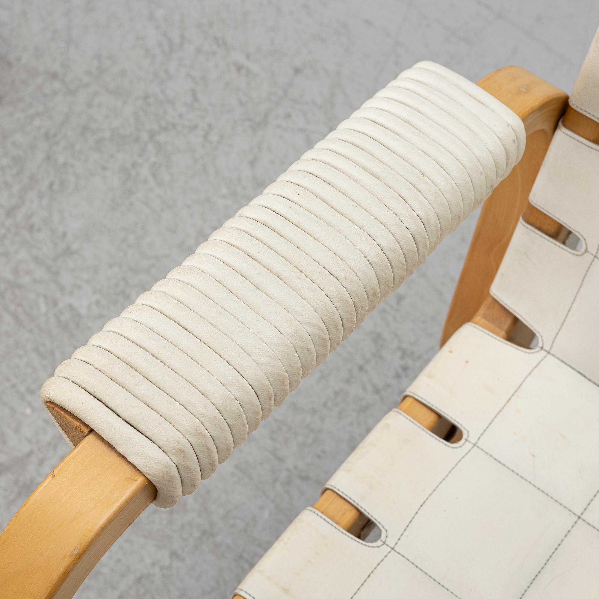 Alvar Aalto, karmstolar 4 st, modell 45, Artek.