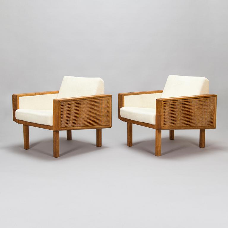 A pair of 1960's armchairs.