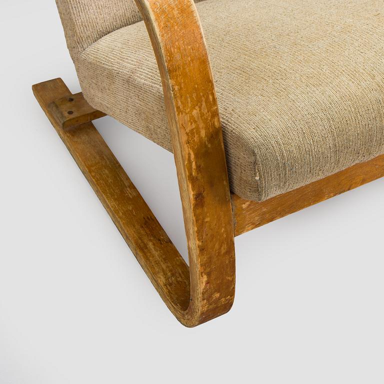 Alvar Aalto, Fåtöljer, 2 st, modell A35 och A36 O.Y. Huonekalu- ja Rakennustyötehdas A.B. 1940/1950-tal.