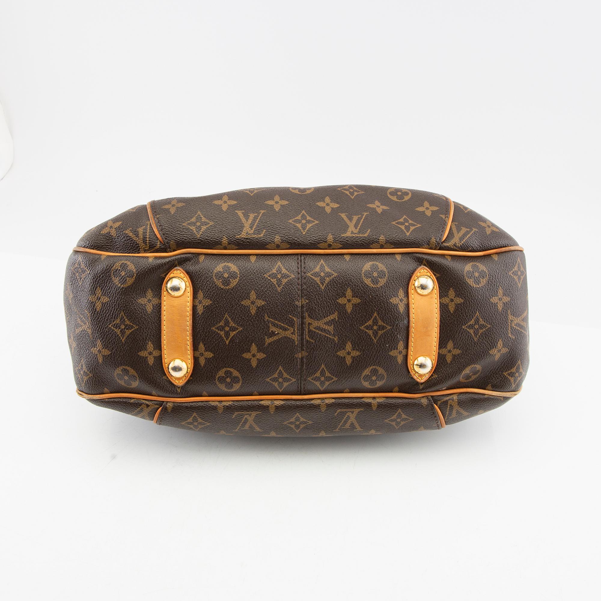 Louis Vuitton,