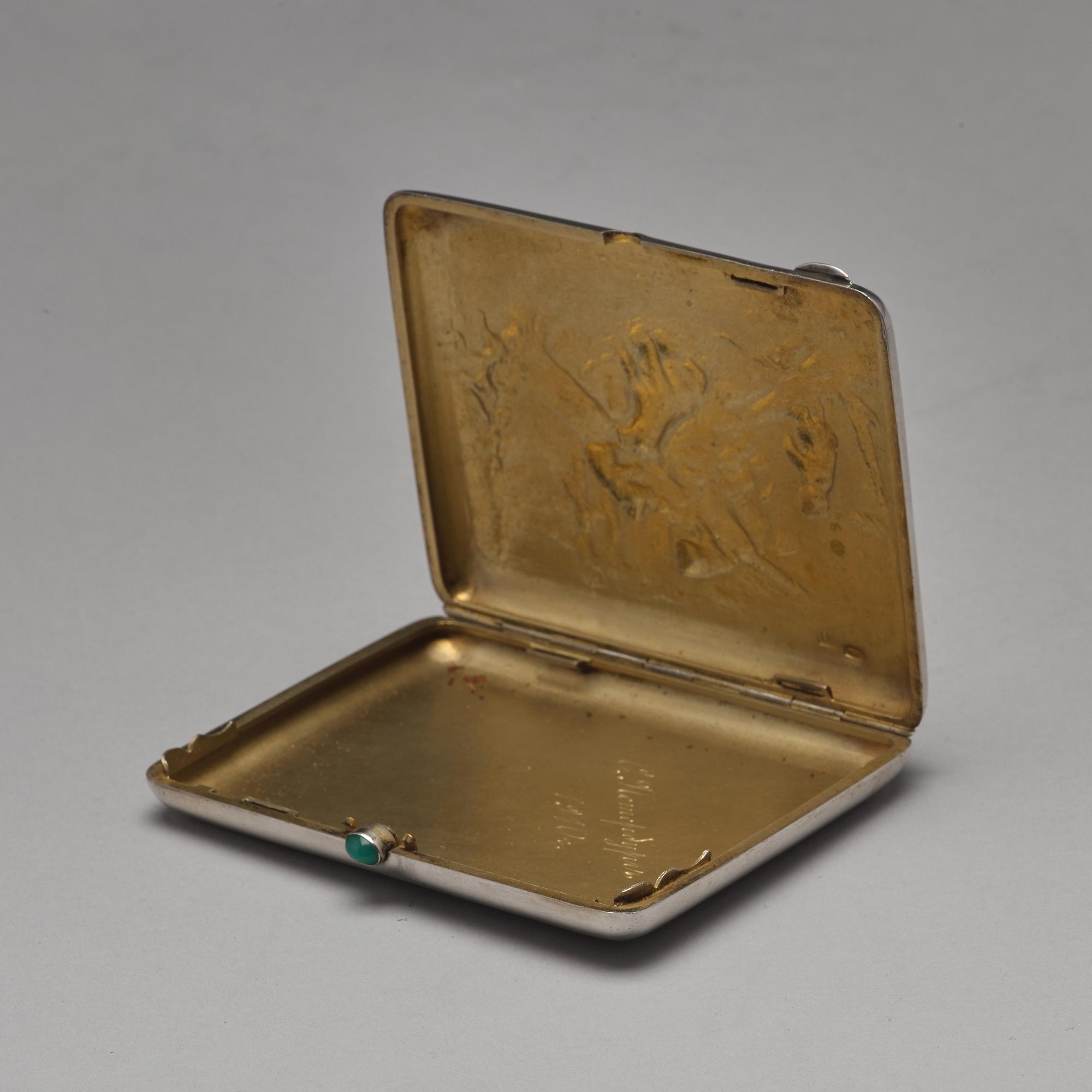 Cigarettetui, icke identifierad mästarstämpel, silver, Moskva 1908-1917.