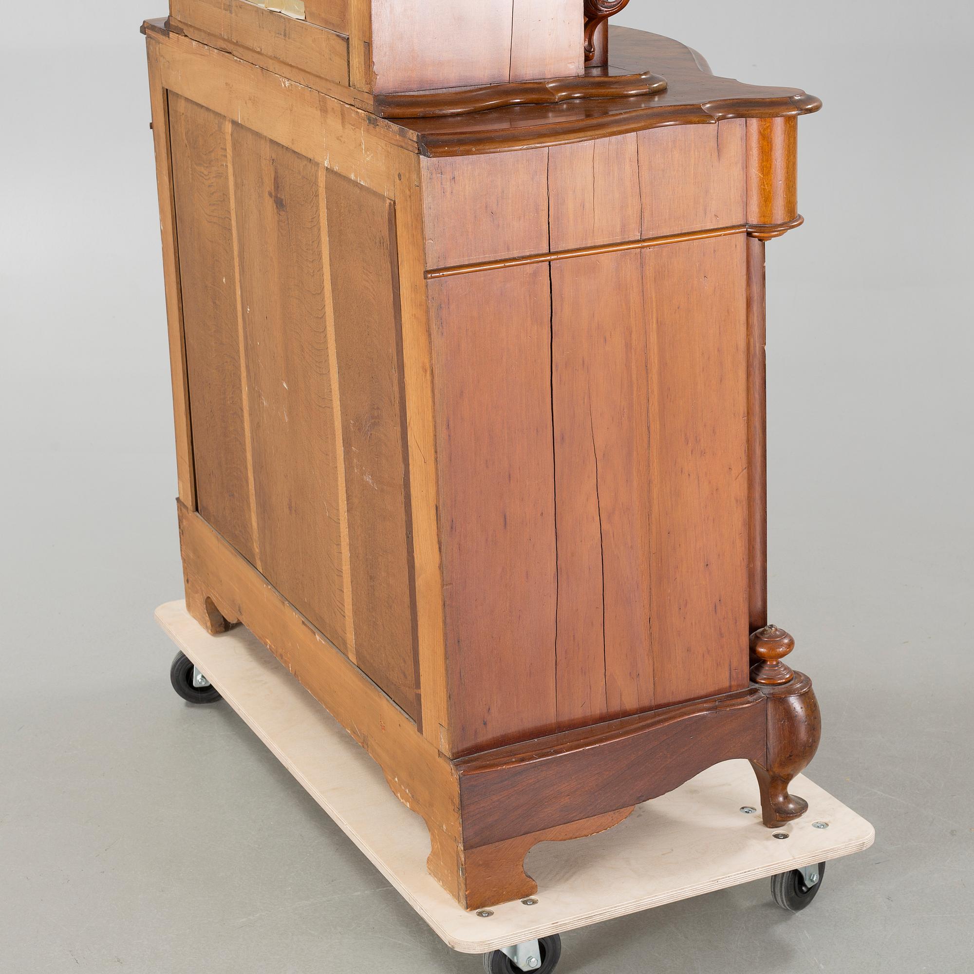 A late 19th century cabinet.