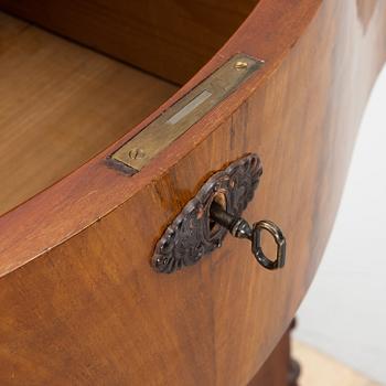 A chest of drawers, mid-19th Century.