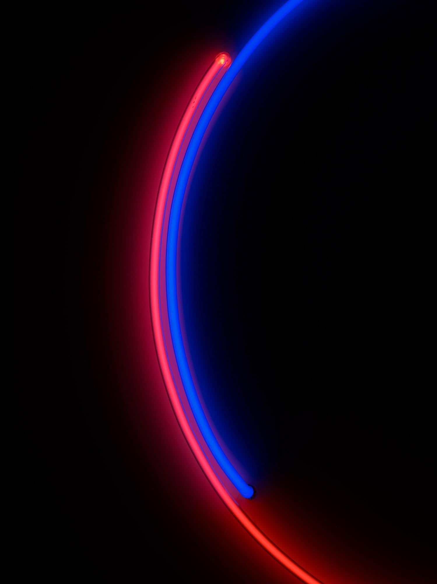 Stephen Antonakos, "Red and blue incomplete circle".