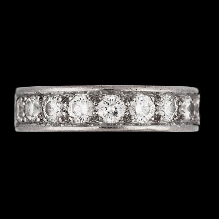 RING, briljantslipade diamanter, tot. ca 1.60 ct.