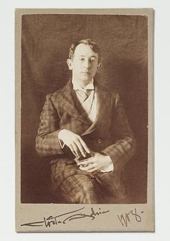 Exhibition catalogues from Der Sturm (2) and a photo depicting Gösta Adrian-Nilsson (GAN).