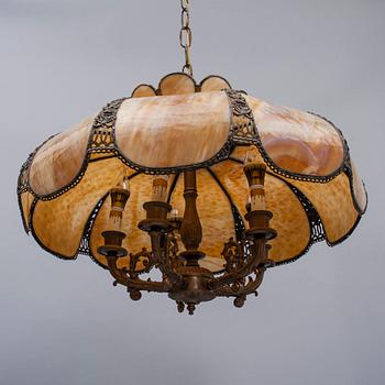 TAKLAMPA, USA, 1900-talets senare hälft. Kupans höjd ca 40 cm.