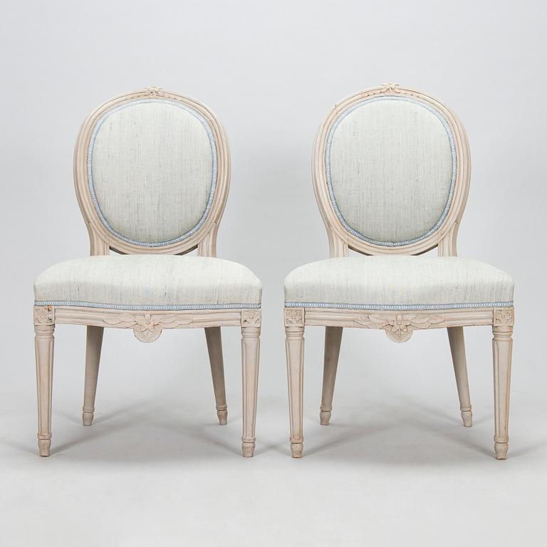 A pair of Gusatavian chairs, Sweden late 18th-century.