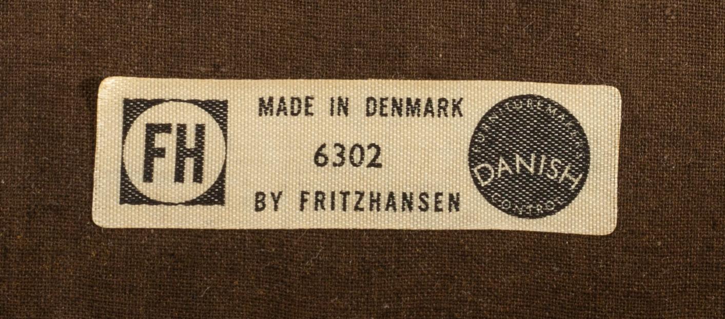 AKSEL BENDER MADSEN/EJNAR LARSEN,  karmstolar modell 6302  ett par för Fritz Hansen 1950/55.