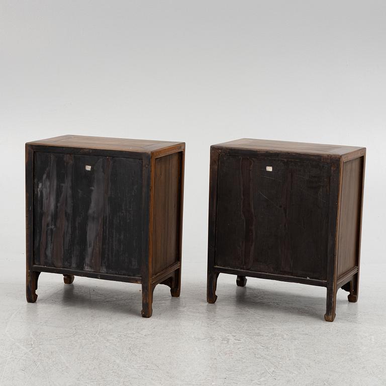 Sängbord, ett par, Kina, 1900-tal.