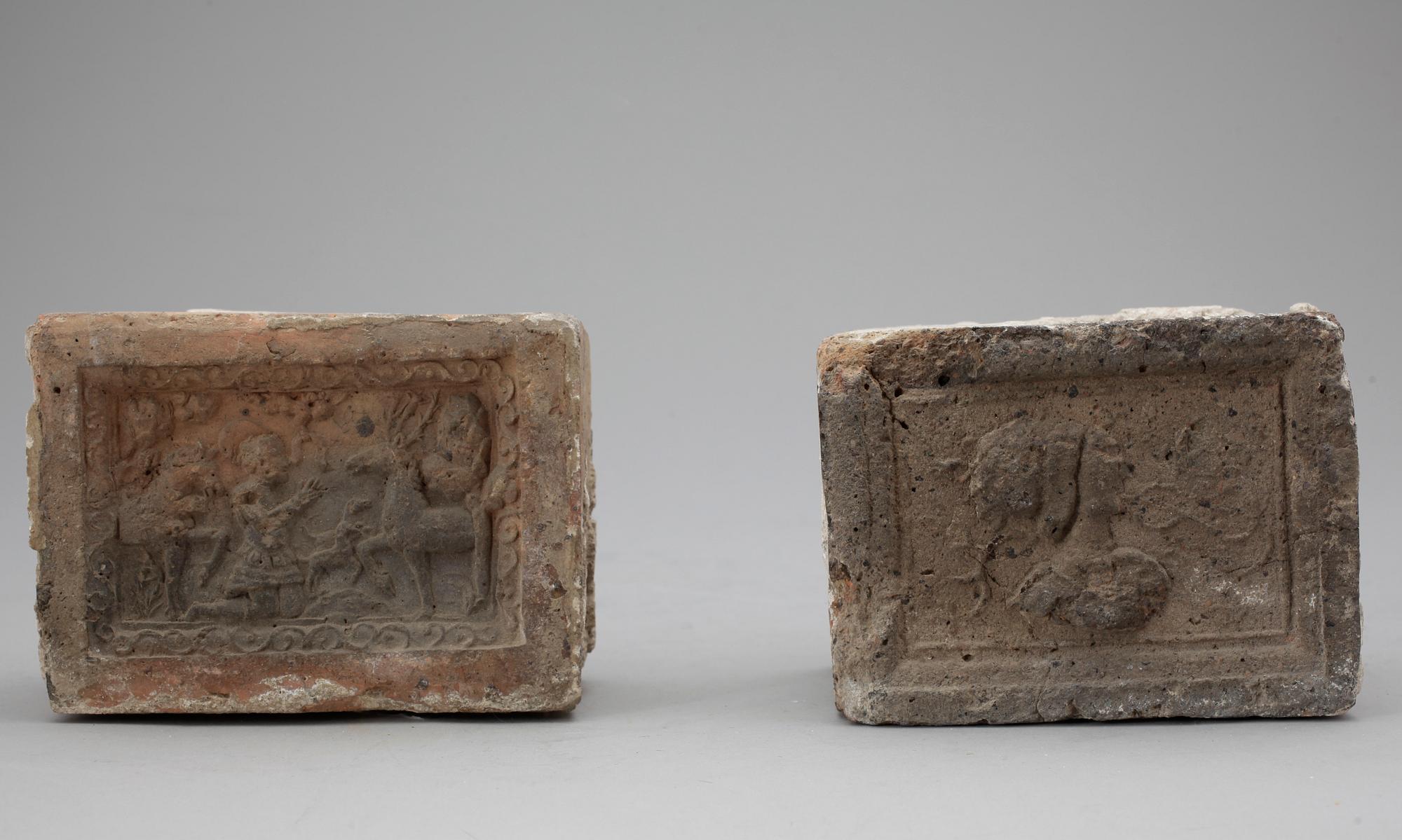 TEGEL, 2 delar, renässans, 1500-tal.