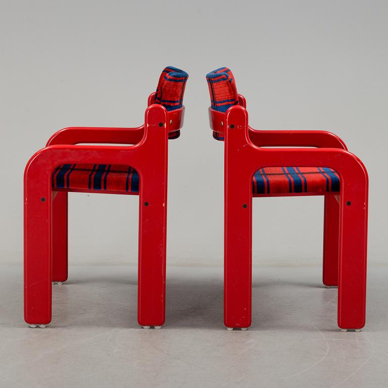 A table and six chairs 'Flamingo' by Eero Aarnio, Asko, Finland.