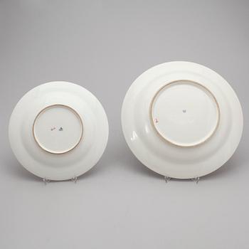 FAT samt TALLRIK, porslin, Wien-märke, 1700/1800-tal.
