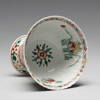 A famille verte stemcup, Qing dynasty, Kangxi (1662-1722).