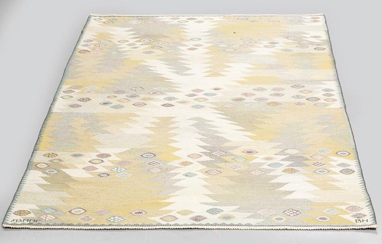 Barbro Nilsson, matto, "Tånga ljus", flat weave, ca 226,5 x 163-164 cm, signed AB MMF BN.