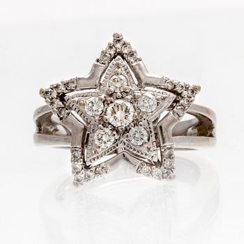 Ring 14K whitegold brilliantcut diamonds approx 0,50 ct, size 55.