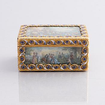 A gold and enamel cagework boîte à miniatures, Louis XV style, late 19th century.