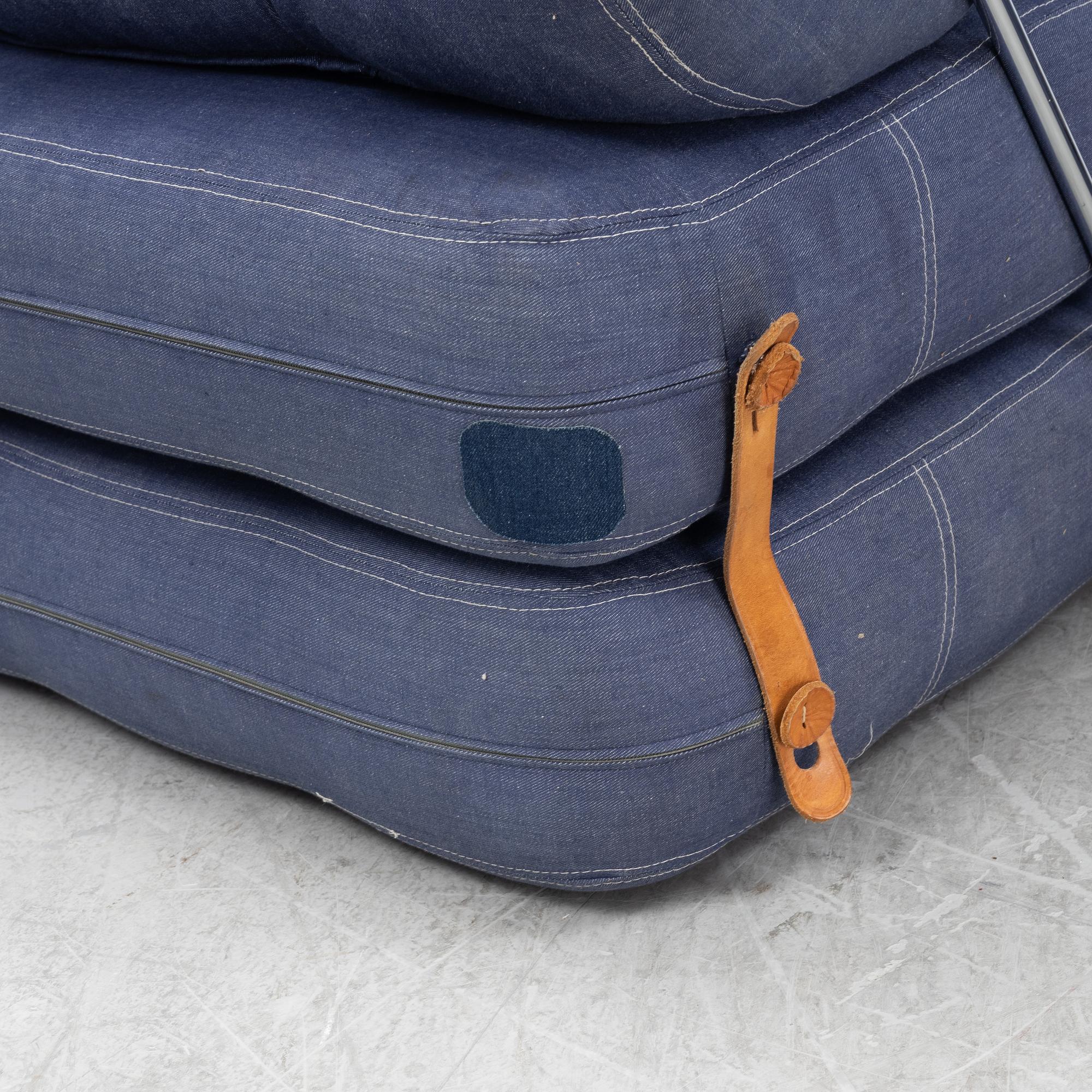 Gillis Lundgren, a pair of 'Tajt' daybeds/easy chairs for IKEA, Sweden 1970s.