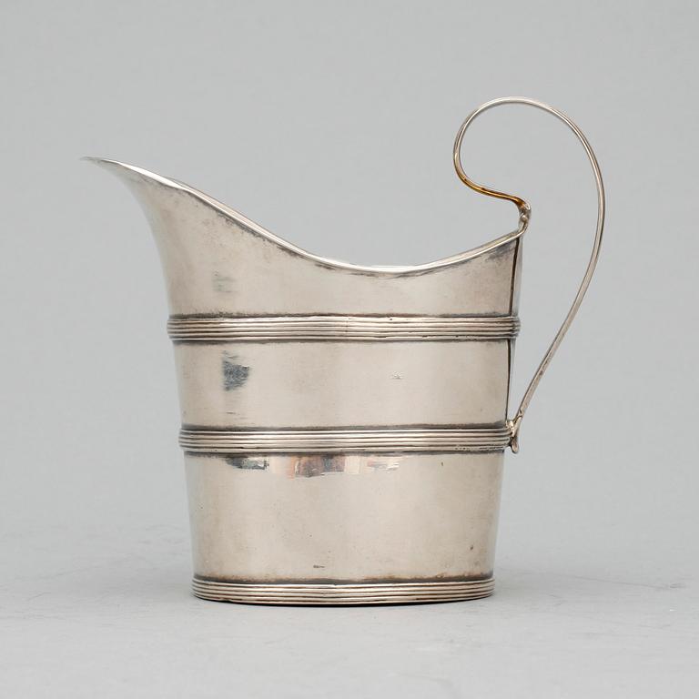 GRÄDDKANNA, silver, Olof Hellbom, Stockholm 1800. Vikt 112 gr.