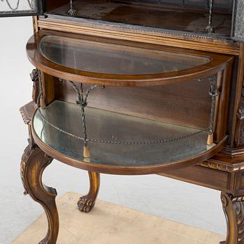 Barskåp, barockstil, 1900-talets första hälft.