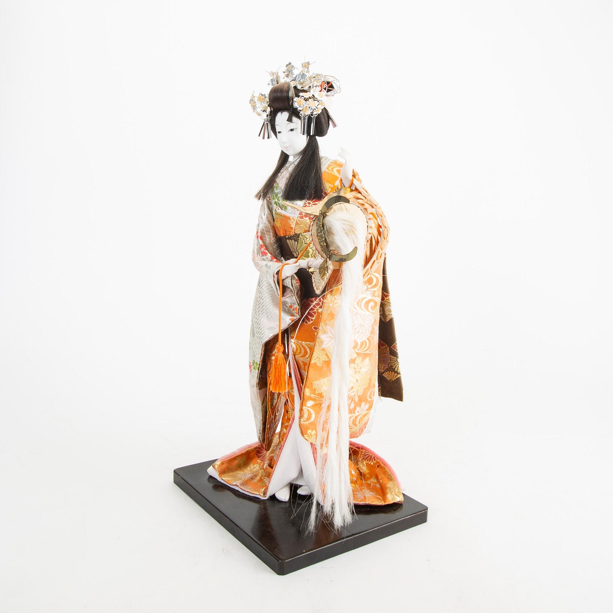 Docka iklädd kimono, Japan, 1900-tal.