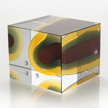 Oiva Toikka, årskub 2006, signerad Oiva Toikka, Nuutajärvi 2006, 528/2000.